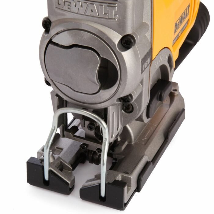 DCKT4T10P4 18V XR 10 Piece Power Tool Kit with 3 x 5.0Ah Batteries &amp - view 6