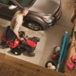 R110 – 11.5HP Manual/Gear 36" Riding Lawn Mower - view 3